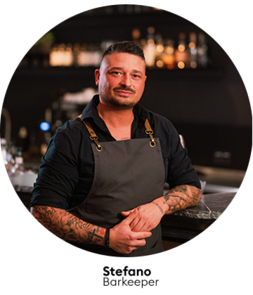 Stefano, Barkeeper